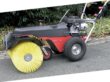 Подметальные машины LIMPAR - Подметальная машина  LIMPAR 84 PRO Honda с сегментной щеткой